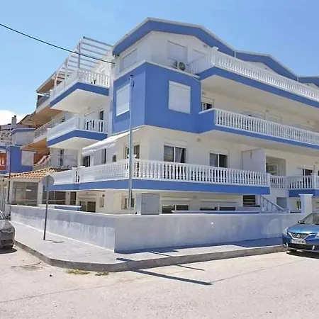 M&m Blue Luxury Paralía