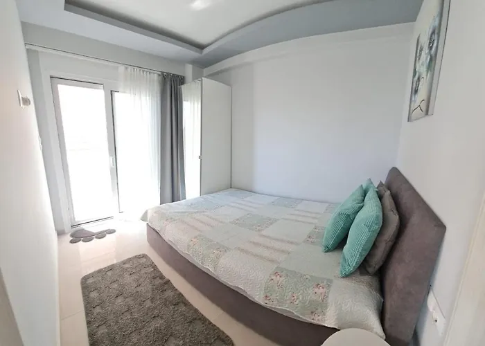 M&m Blue Luxury * Paralía